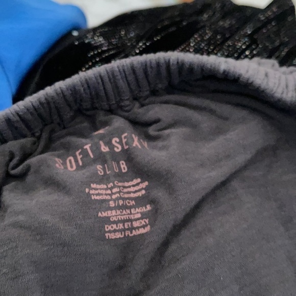 AEO  Soft And Sexy Off Shoulder Button Up Tee - Picture 5 of 5